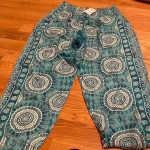 NWT comfy print pants
